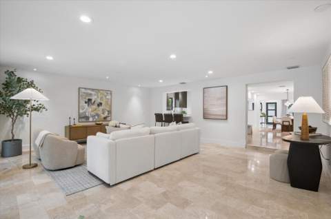 541 NE 8th Avenue, Fort Lauderdale FL - photo 16 of 46