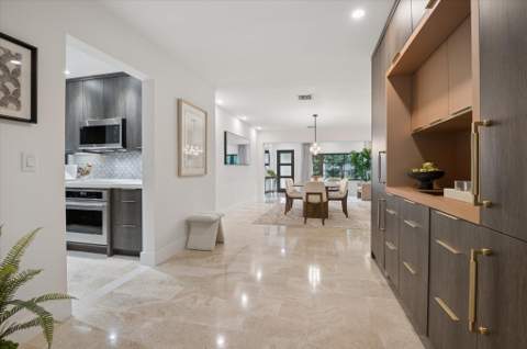 541 NE 8th Avenue, Fort Lauderdale FL - photo 6 of 46