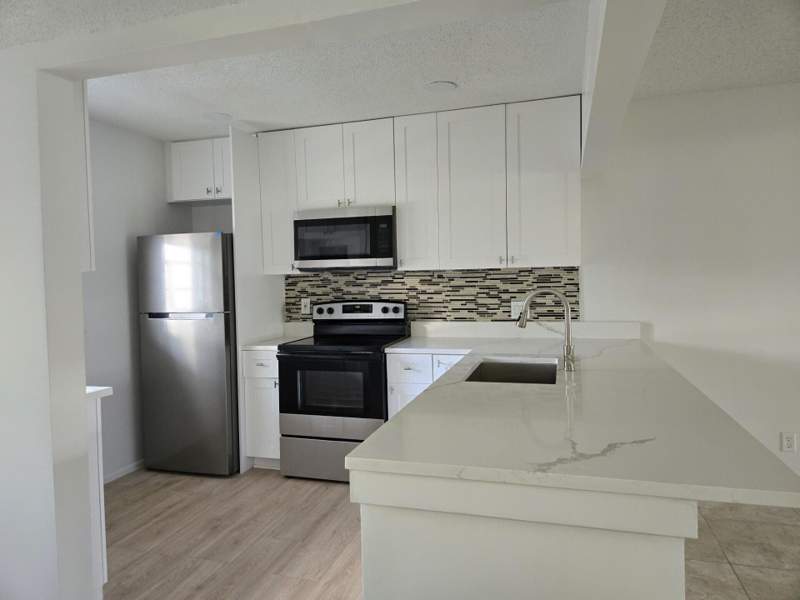 2 bedroom Condominium at 2700 Casita Way #2140, Lago Del Rey condo, Delray Beach — photo 2