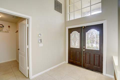 1117 Avondale Court, West Palm Beach FL - photo 6 of 77
