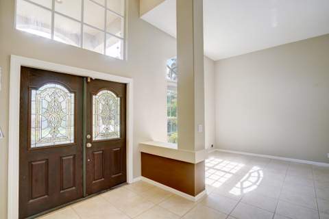1117 Avondale Court, West Palm Beach FL - photo 7 of 77