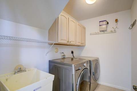 1117 Avondale Court, West Palm Beach FL - photo 12 of 77