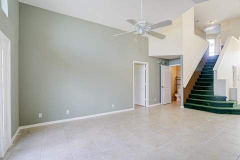 1117 Avondale Court, West Palm Beach FL - photo 16 of 77