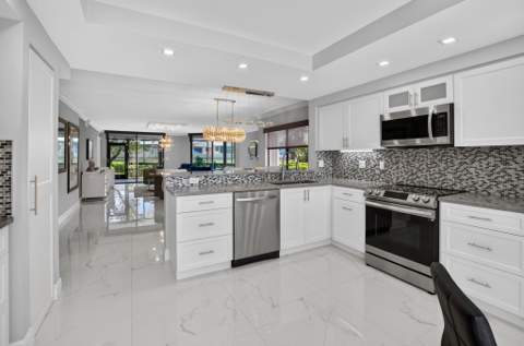 7338 Clunie Place #13702, Delray Beach FL - photo 13 of 97