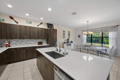 16426 Sandy Shore Drive, Westlake FL - photo 15 of 53