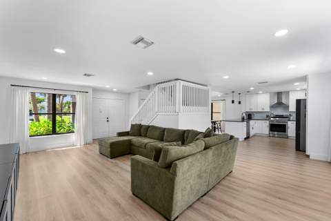 5753 Northpointe Lane, Boynton Beach FL - photo 11 of 47
