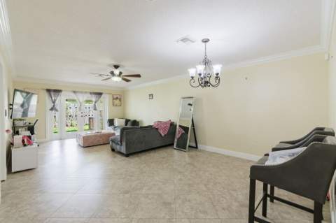 4917 Luqui Court, West Palm Beach FL - photo 19 of 35