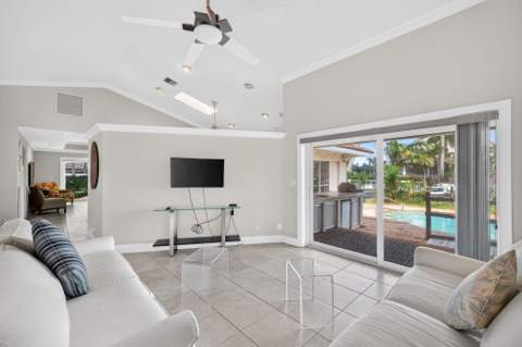 1920 E Terra Mar Drive, Lauderdale-By-The-Sea FL - photo 10 of 93
