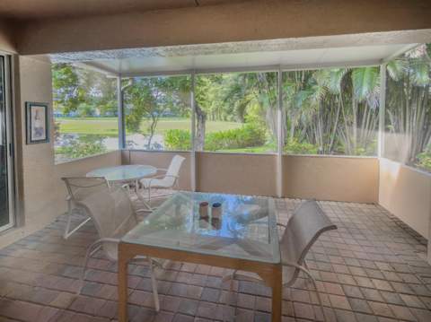 4646 Carlton Golf Drive, Wellington FL - photo 19 of 26