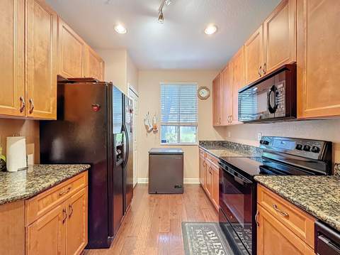 312 Bayfront Drive, Boynton Beach FL - photo 10 of 23
