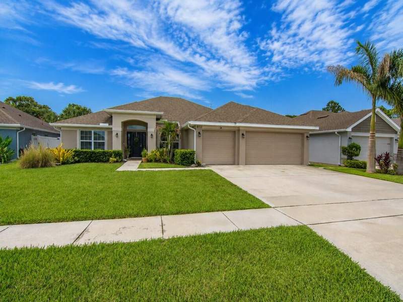 4 bedroom Single Family Residence at 8332 Amalfi Circle, Waterstone Phase Three, Fort Pierce — photo 4