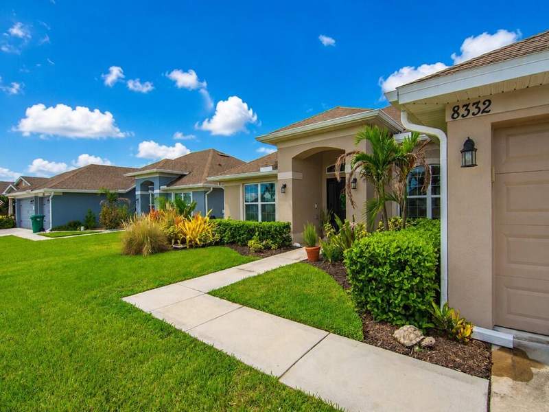 4 bedroom Single Family Residence at 8332 Amalfi Circle, Waterstone Phase Three, Fort Pierce — photo 5