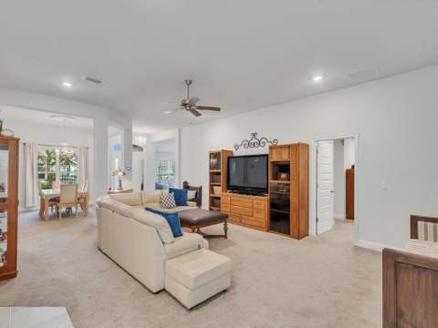 8332 Amalfi Circle, Fort Pierce FL - photo 13 of 77