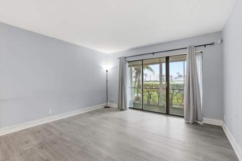 1104 Green Pine Boulevard #G1, West Palm Beach FL - photo 13 of 45