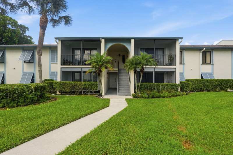 3 bedroom Condominium at 1104 Green Pine Boulevard #G1, Palm Club Village II Condo, West Palm Beach — photo 1