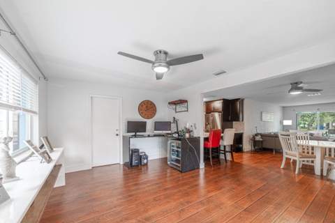 545 S Lake Drive, Lantana FL - photo 12 of 35