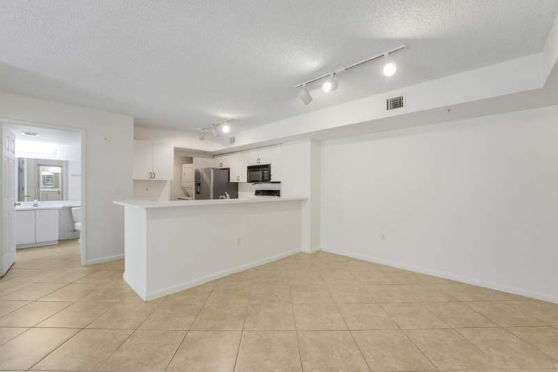2 bedroom Condominium at 278 Village Boulevard #8106, Lighthouse Cove At Tequesta Condo, Tequesta — photo 2