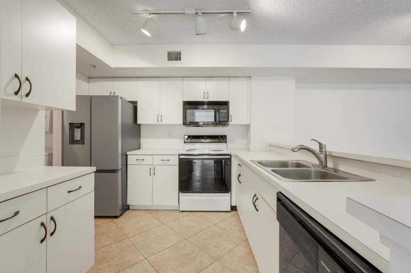 2 bedroom Condominium at 278 Village Boulevard #8106, Lighthouse Cove At Tequesta Condo, Tequesta — photo 3