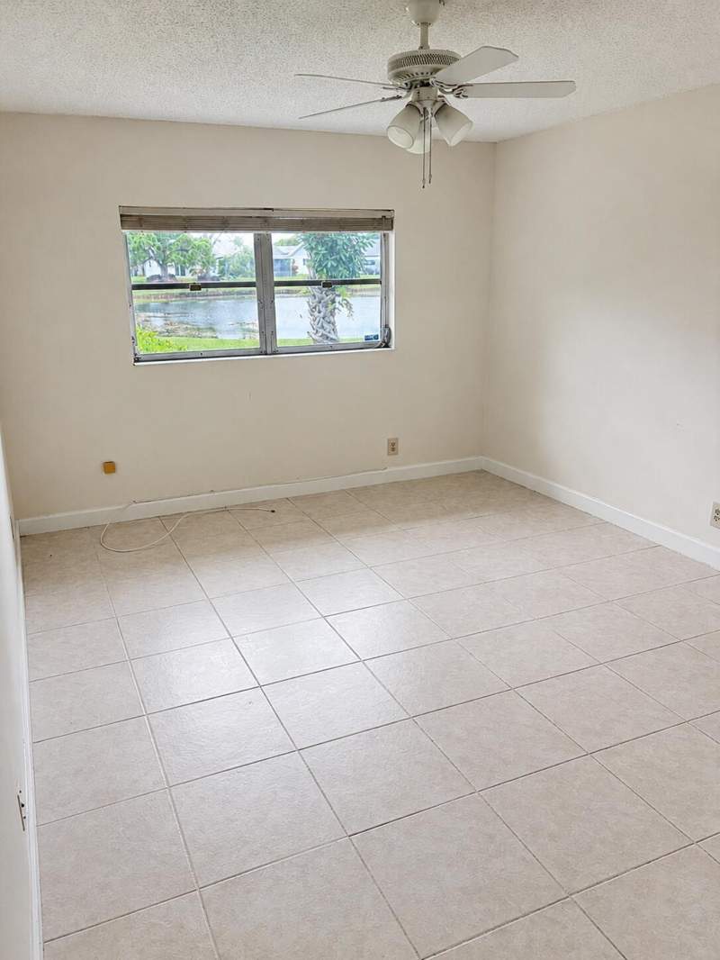 2 bedroom Villa at 3319 Americo Drive, Cypress Lakes 3-A, West Palm Beach — photo 5