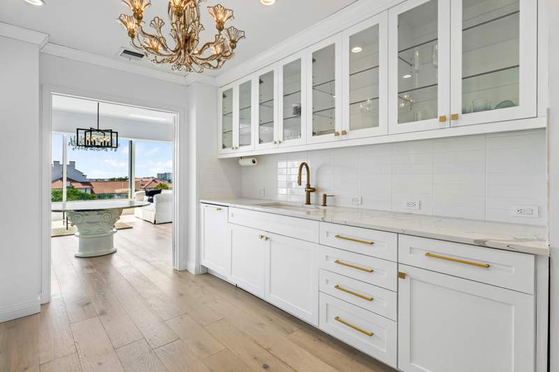 2 bedroom Condominium at 44 Cocoanut Row #526B, Palm Beach Towers Condo, Palm Beach — photo 5