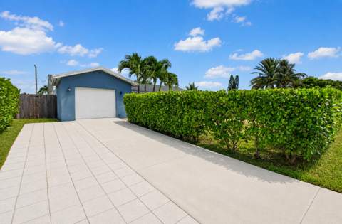 1023 SW 25th Place, Boynton Beach FL - photo 6 of 61