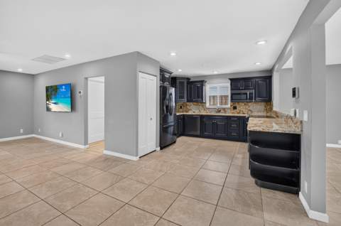 1023 SW 25th Place, Boynton Beach FL - photo 19 of 61