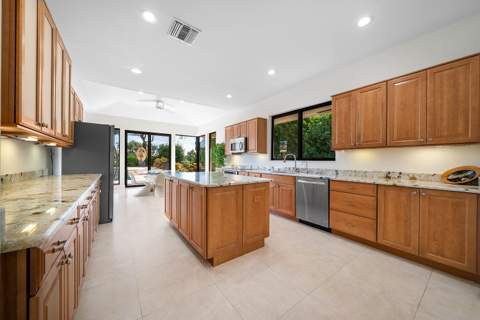 4044 Pacaya Circle, Boca Raton FL - photo 10 of 56