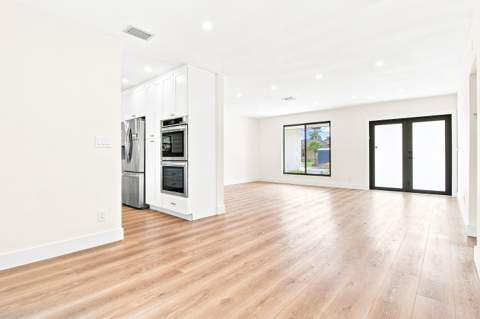 3900 N 45th Avenue, Hollywood FL - photo 9 of 36