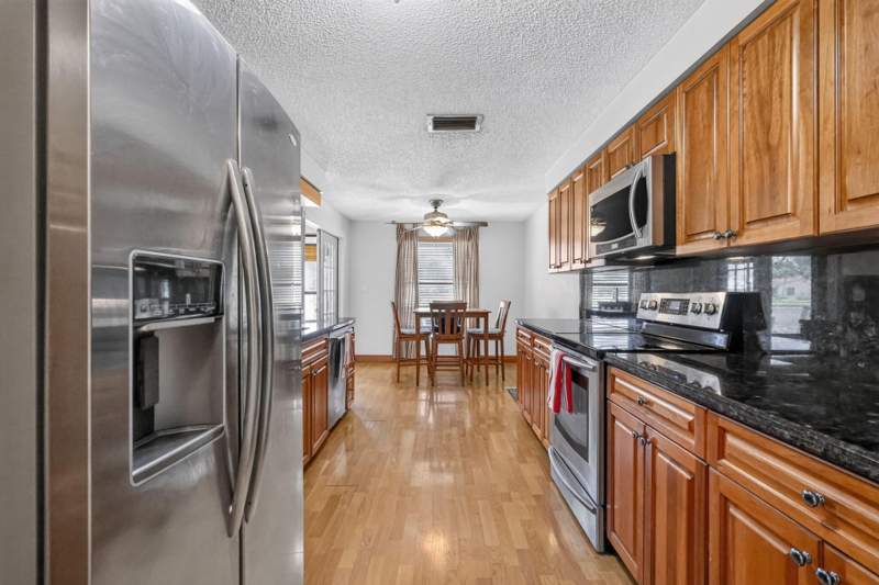 3 bedroom Single Family Residence at 8353 Raymond Drive, LE CHALET IV-B, Boynton Beach — photo 3