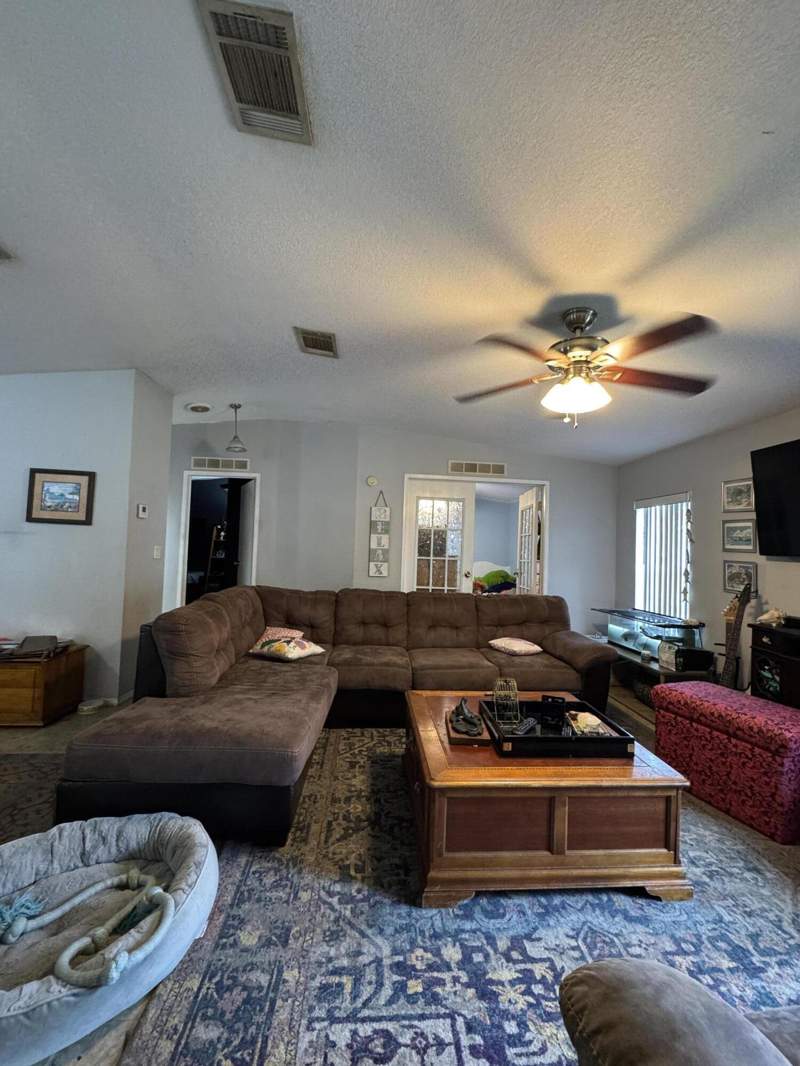 3 bedroom Mobile Home at 2555 PGA Boulevard #305, The Meadows Florida, Palm Beach Gardens — photo 4