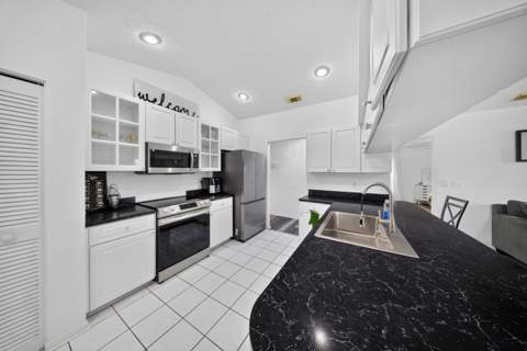 1792 SW Cochran Street, Port St. Lucie FL - photo 11 of 40