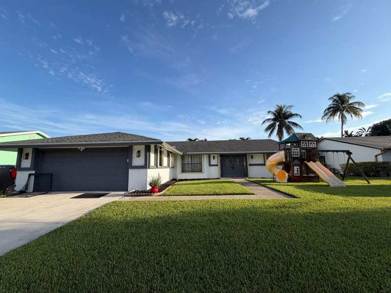 3 bedroom Single Family Residence at 5099 Little Beth Drive, Le Chalet 4-A, Boynton Beach — photo 1