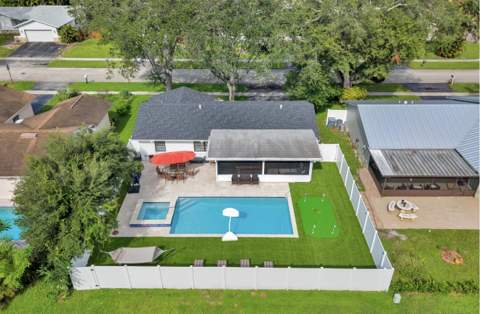 9819 Spanish Isles Drive, Boca Raton FL - photo 10 of 33