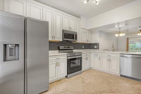 1004 Kokomo Key Lane, Delray Beach FL - photo 10 of 42
