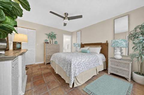 2865 N Clearbrook Circle, Delray Beach FL - photo 10 of 35