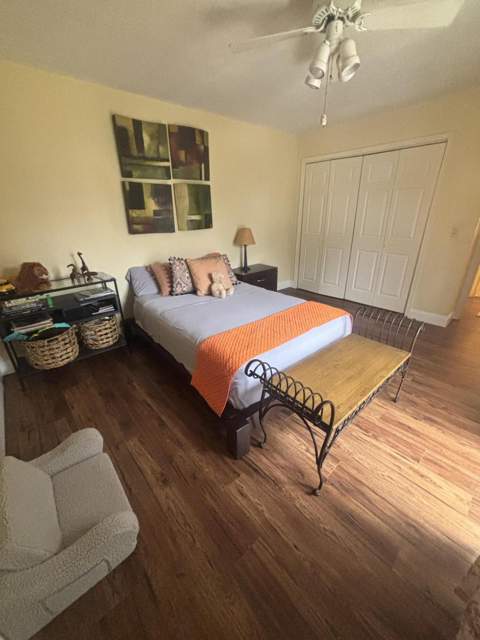 113 W Lake Arbor Drive, Palm Springs FL - photo 16 of 37