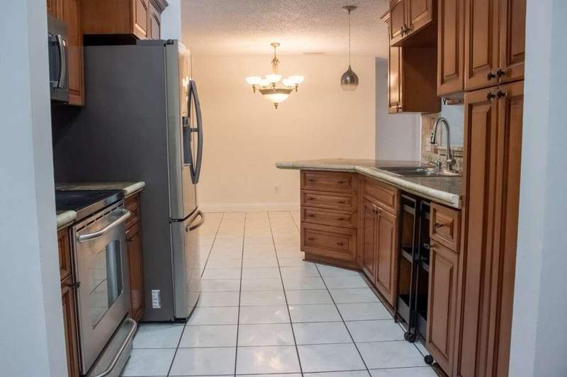 4 bedroom Single Family Residence at 1761 SW Monterrey Lane, Port St Lucie Section 9, Port St. Lucie — photo 3