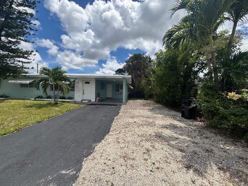 4 bedroom Single Family Residence at 1700 NW 5th Street, Dorsey Park Second Add, Fort Lauderdale — photo 3