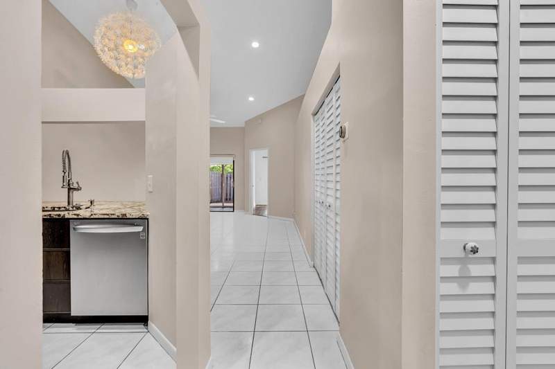 2 bedroom Villa at 11137 NW 38th Place, Welleby NW Quadrant, Sunrise — photo 4