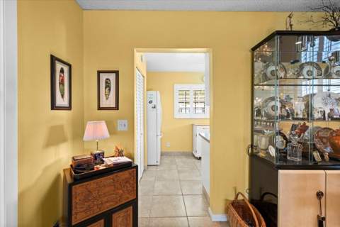 122 Mockingbird Lane, Delray Beach FL - photo 10 of 37