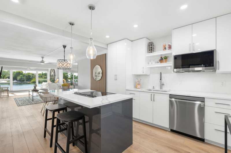 2 bedroom Stock Cooperative at 2758 NE 30th Avenue #3B, Lighthouse Colony, Lighthouse Point — photo 1