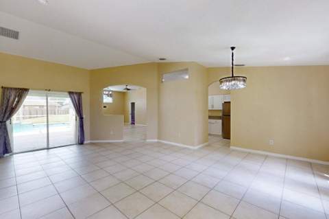 436 SW Bradshaw Circle, Port St. Lucie FL - photo 8 of 52