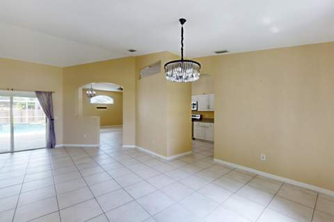 436 SW Bradshaw Circle, Port St. Lucie FL - photo 10 of 52