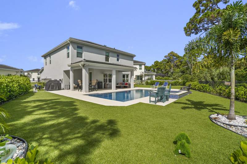 4 bedroom Single Family Residence at 194 SW Pomeroy Street, Banyan Bay Pud Phase 2C, Stuart — photo 4