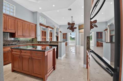16040 Bristol Isle Way, Delray Beach FL - photo 7 of 42