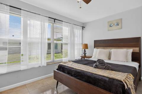 1520 NE 34th Court, Pompano Beach FL - photo 10 of 28