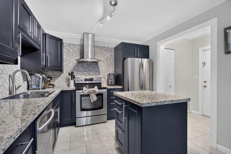 3 bedroom Single Family Residence at 1520 NE 34th Court, Cresthaven No 9 Replat, Pompano Beach — photo 3