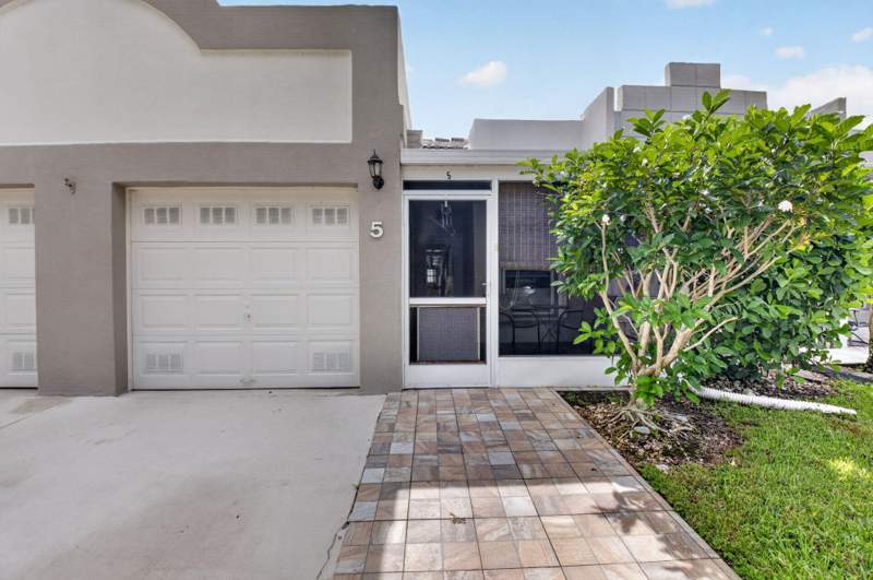 2 bedroom Villa at 18940 Stewart Circle #5, Weitzer Sub Pl 3, Boca Raton — photo 4