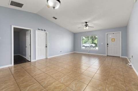 5010 Hickory Drive, Fort Pierce FL - photo 8 of 35