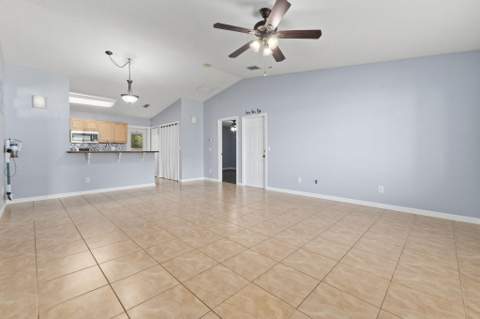 5010 Hickory Drive, Fort Pierce FL - photo 6 of 35